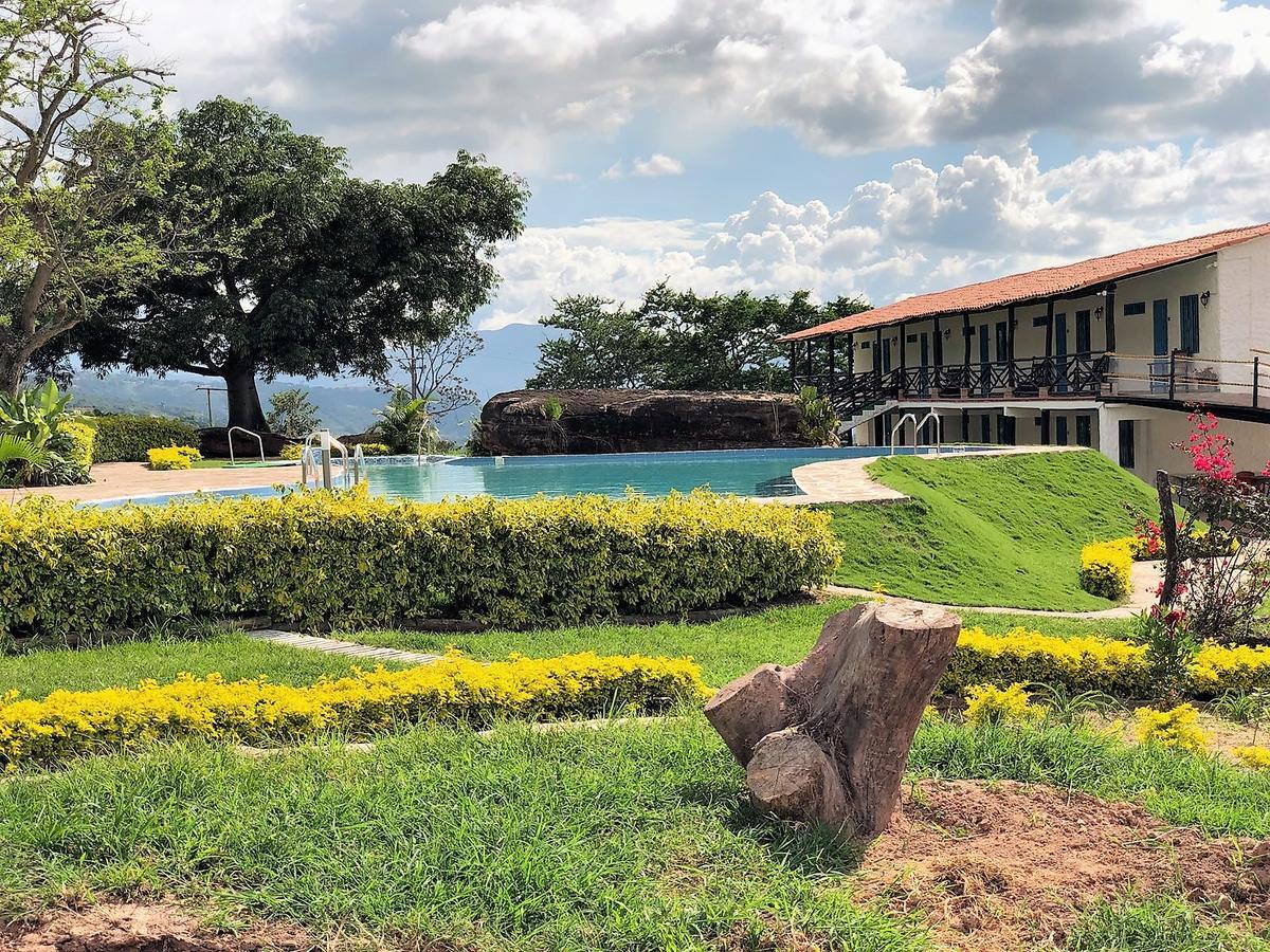 Condado De Pavas De Bucaramanga Hotel Floridablanca Eksteriør billede